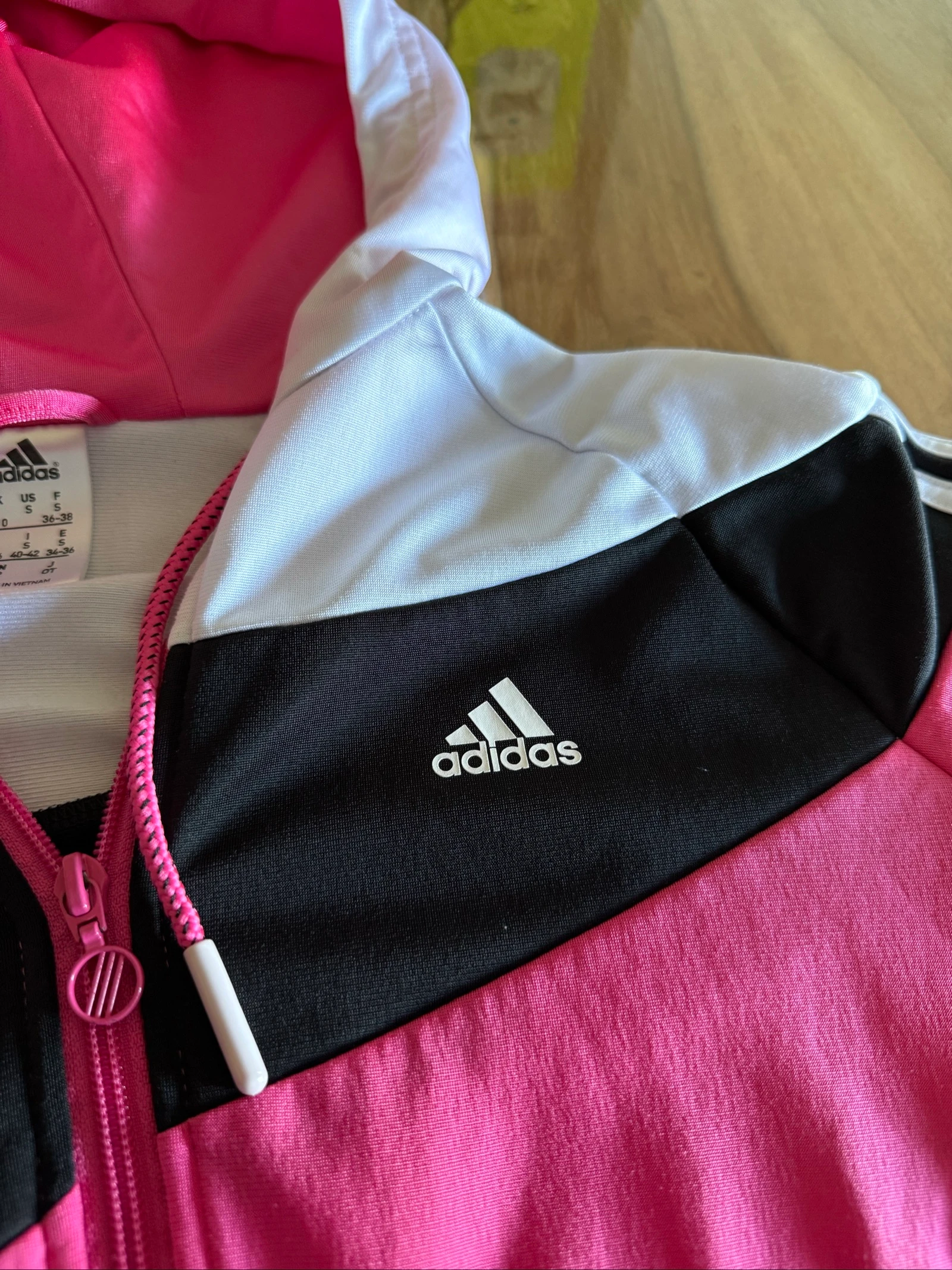 Veste Adidas femme S rosa preto branco com capuz zipeado esporte 14-16 anos – photo 5